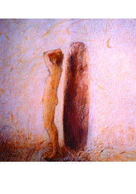 Vrouw bij menhir