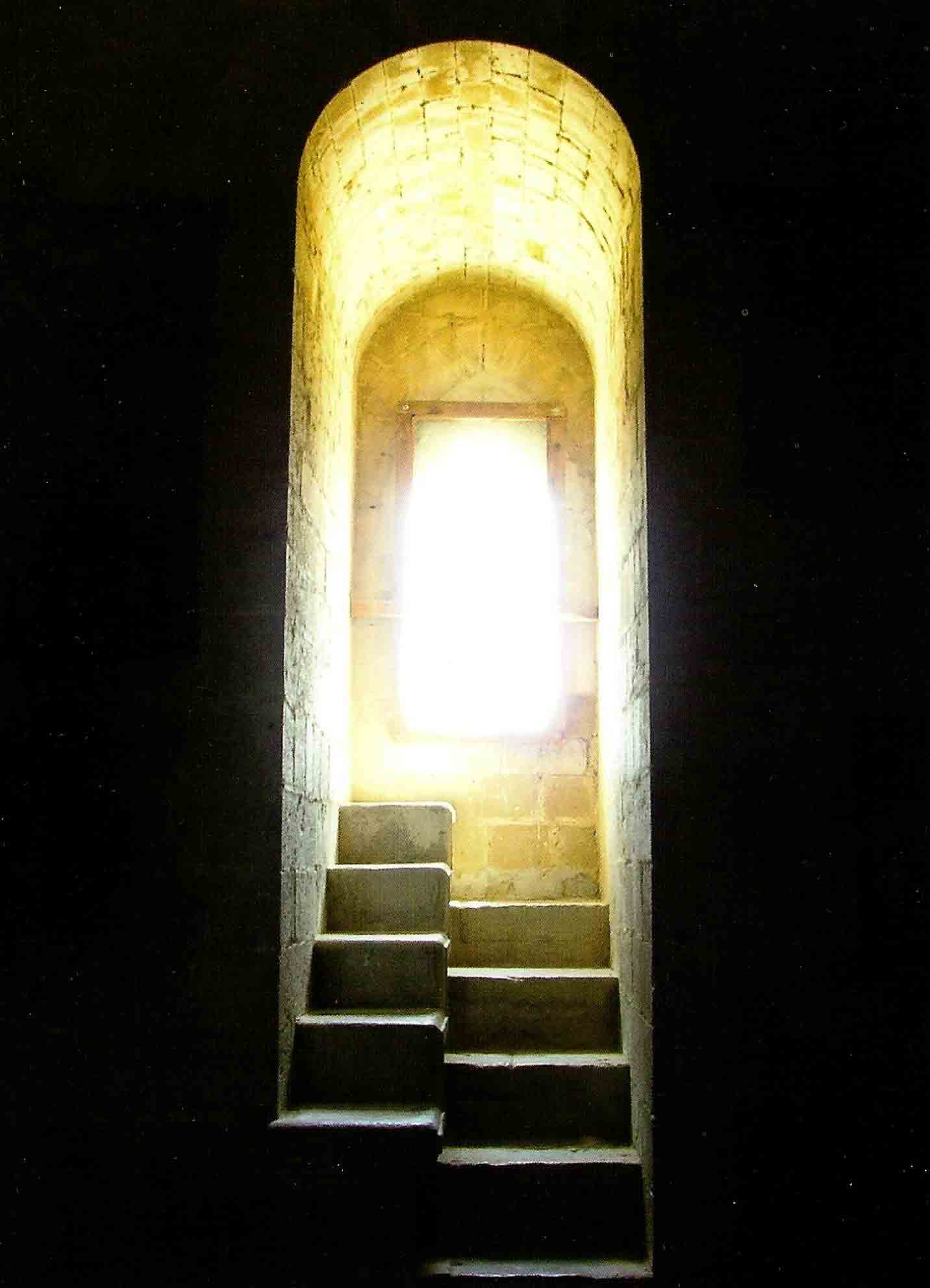 Puivert window (Montsegur)
