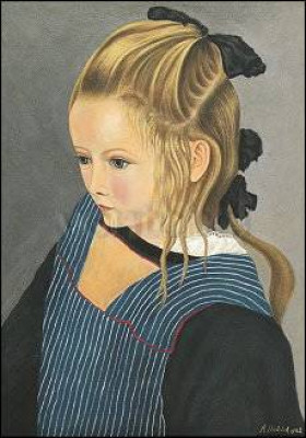 Mädchen mit gestreifter Schürze